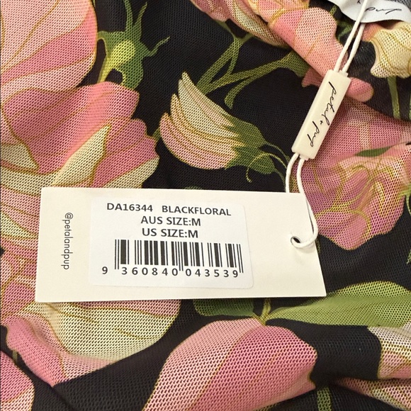 NWT Stunning and Feminine Petal and Pup Chiara Floral Maxi Dress Size Medium - Picture 8 of 9